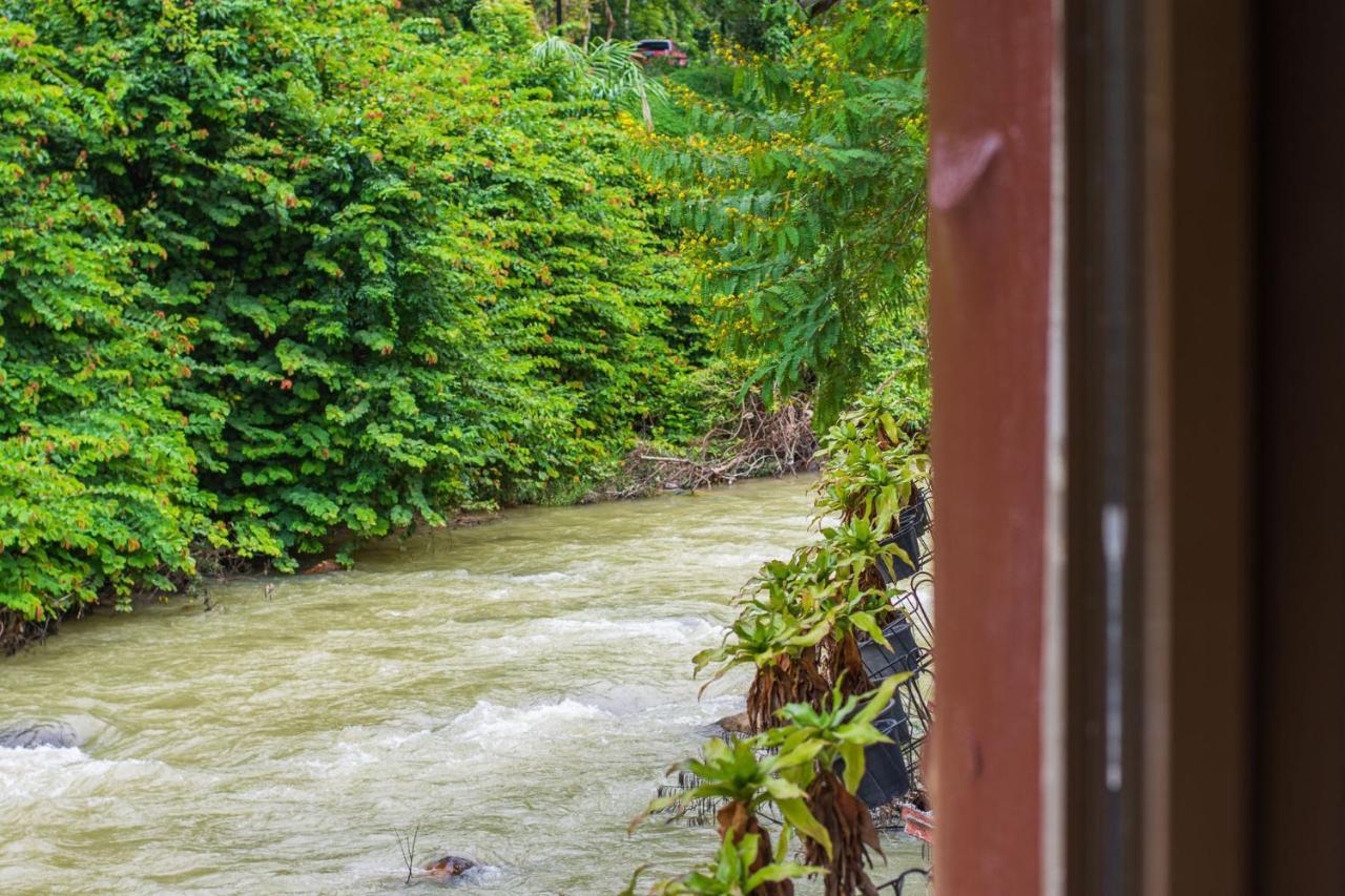 Thansila Resort Ranong Exterior photo